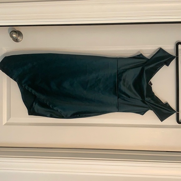 WINDSOR SATIN ASYMMETRICAL MINI DRESS 🤍 - Picture 2 of 3